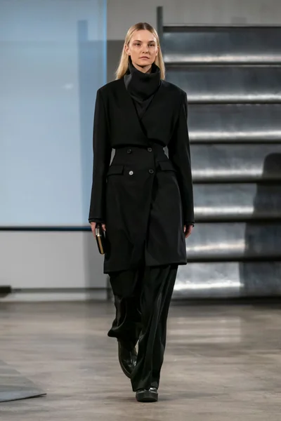 Look 29